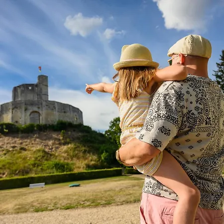 Bed & Breakfast Le Village Des Templiers 3*