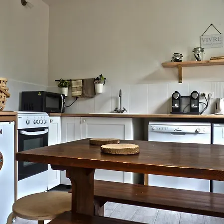 Le Village Des Templiers B&B