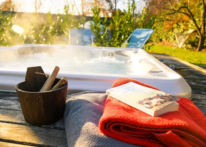 Le Village Des Templiers Bed & Breakfast 3*