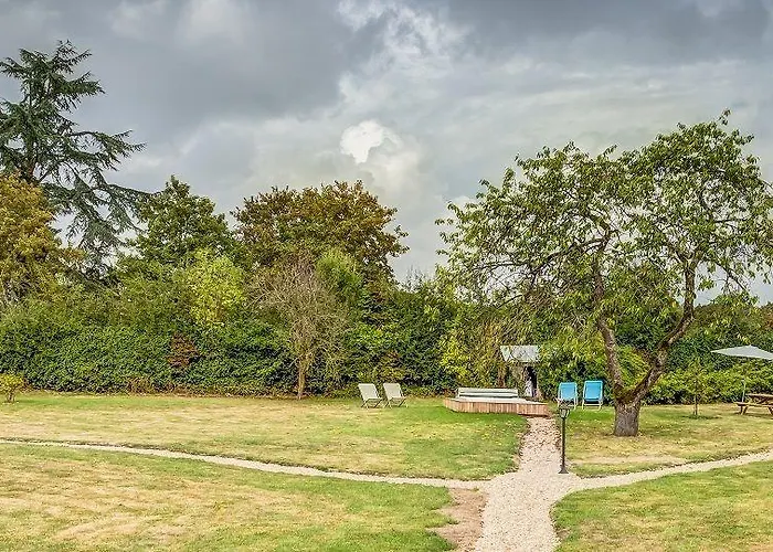 Le Village Des Templiers Bed & Breakfast Trie-Chateau