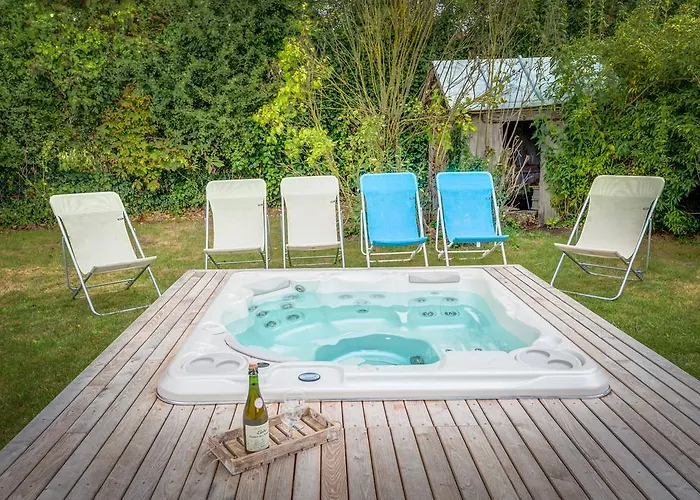 Le Village Des Templiers Trie-Chateau